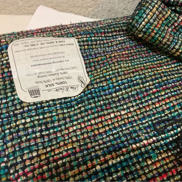 Park B. Smith 72" Table Runner and 4 placements 100% silk - Picture 5 of 14